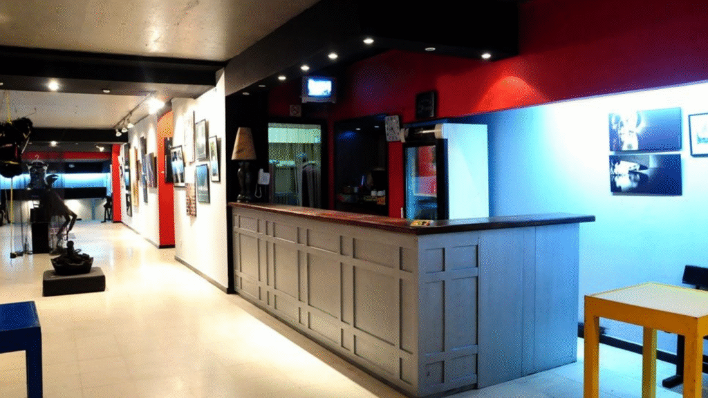 cream and brown photographic beauty site launch website